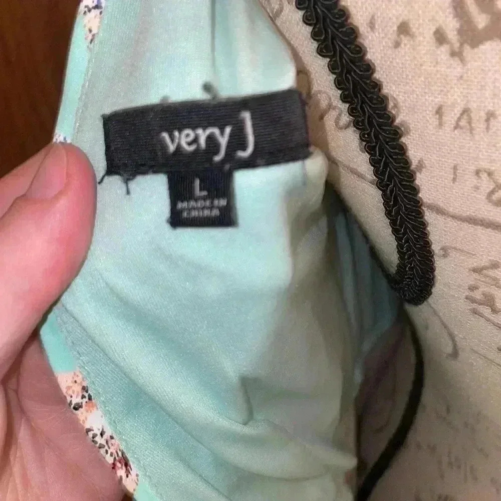 Women’s Very J Dress - Picture 3 of 3